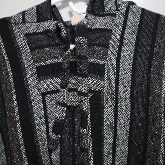 EARTHBOUND Woven Mexican Baja Hoodie Poncho Pullover Sweater - Picture 3 of 6